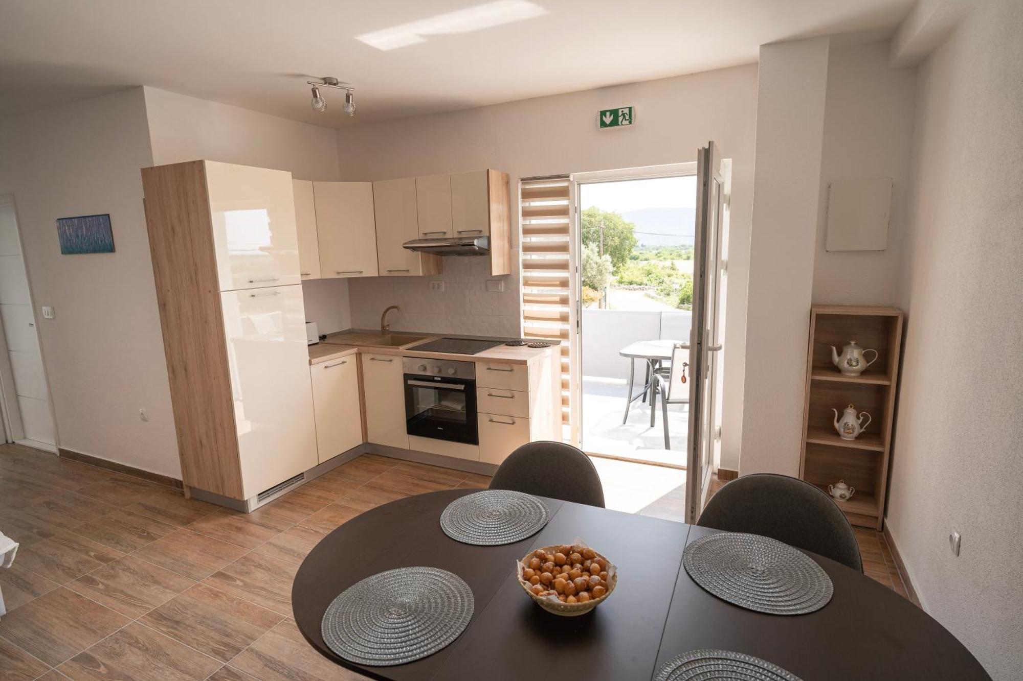 Pave&Ema Apartman Konjevrate Екстериор снимка